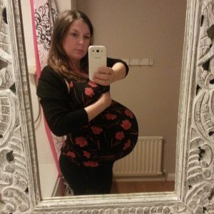 Jay Kelly, pregnancy